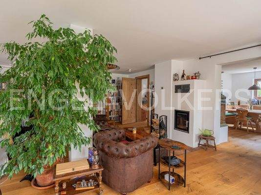 Großzügiger, offener Wohn-  Essbereich