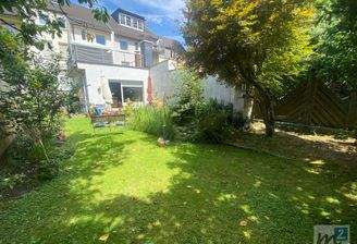 Hausrückseite + Garten