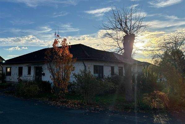 20251106_143650743_iOS