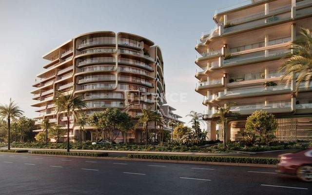 Exclusive Waterfront Apartments in Palm Jumeirah Dubai