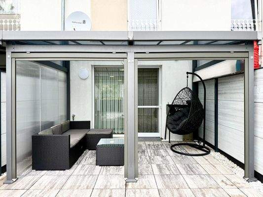 Überdachte Terrasse