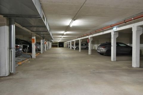 Glinde Garage, Glinde Stellplatz