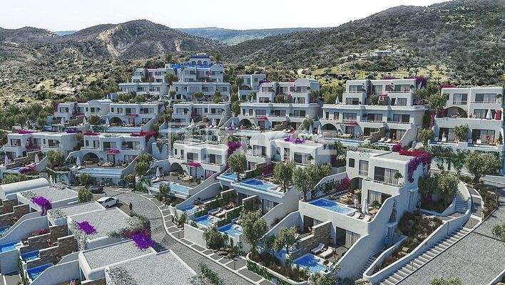 Real Estate with Private Pools and Sea Views in Girne