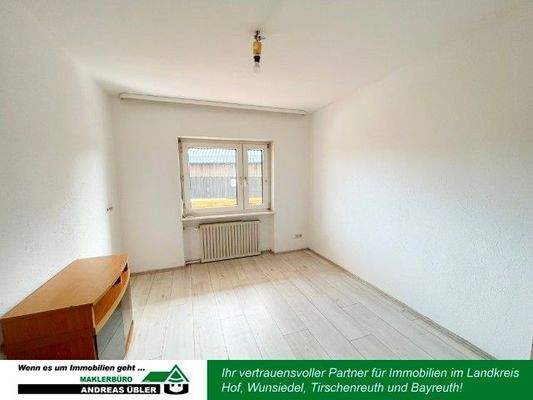 1.OG Zimmer 2 (Klein)