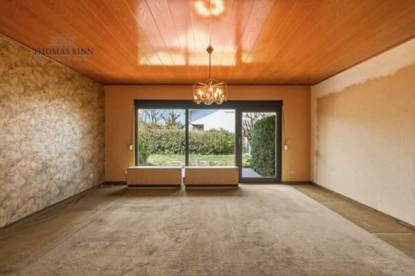 EG: Wohn-/Esszimmer der Raum für Ihre Familie