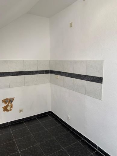 Super 2- Raum Wohnung, neu renoviert in GÃ¼nthersleben