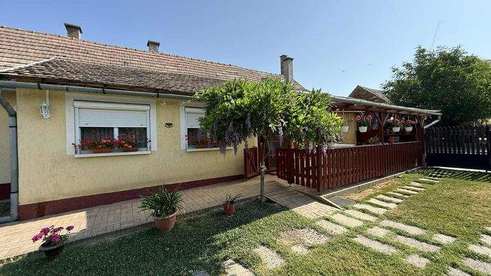 att.0rtCD9rjpgGV_k_AowuNTNsaorUstntTr5an_08fPmU.JP