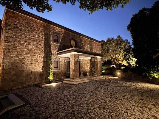 Elegant House with Marina Views in Bodrum Yalıkavak