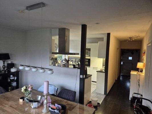 Esszimmer-Küche-Flur