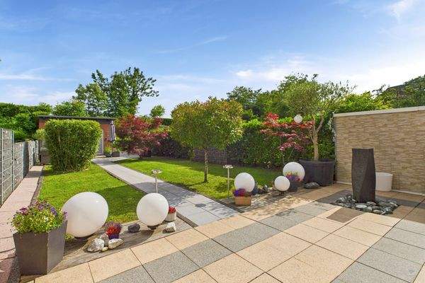 Schlossstraße 22 – 54293 Trier-Quint