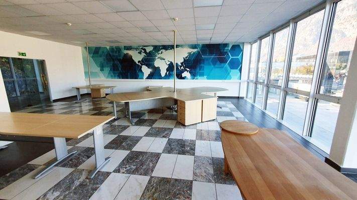 Büro 1 OG 1, Büroflächen in sehr günstiger Lage zu mieten