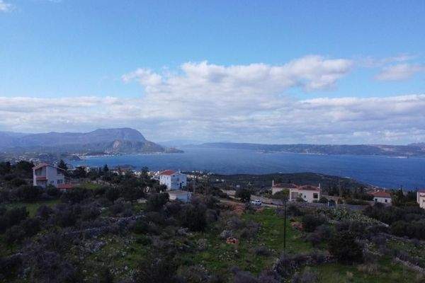 Kreta, Kokkino Chorio: Landschaftlich reizvolles Grundstück mit Meerblick zu verkaufen