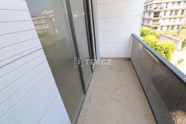 Furnished Apartment in a Complex with Pool in Yalova Çınarcık