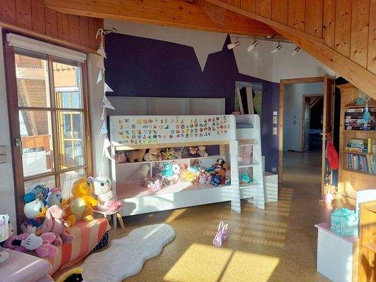 Elternschlafzimmer mit Erker