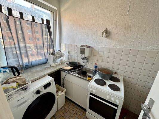 1. OG 1-Zimmer: Küche