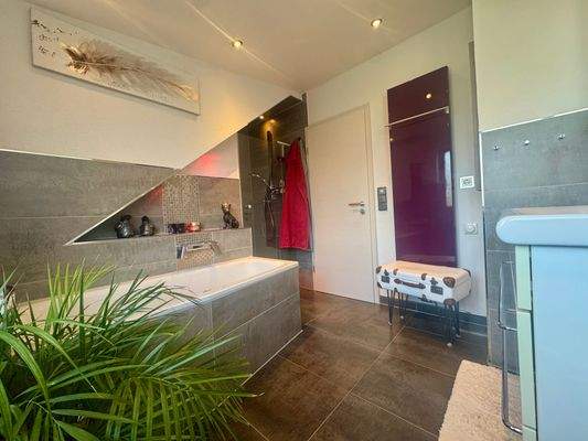 TOP TGL-BADEZIMMER M. DUSCHE SAN. 2014