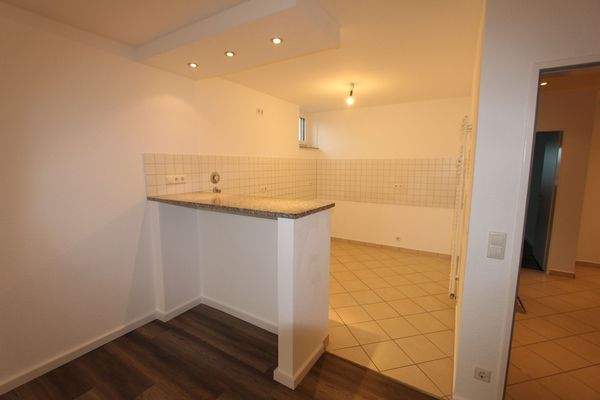 junges Wohnen mit Tresen!