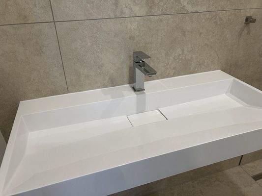 Bernstein Waschbecken