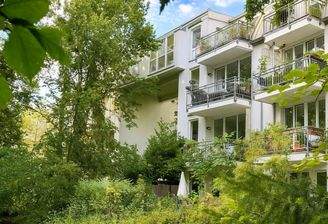Balkon mit Blick ins Grüne