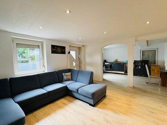 Wohnbereich EG und Küche 