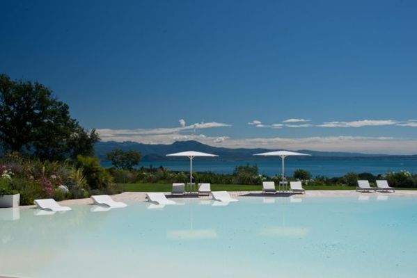 gemeinschaftlicher Infinitypool