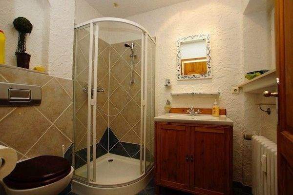 Bad mit Dusche