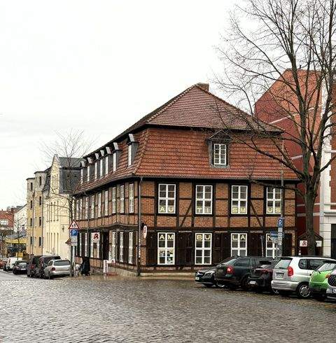 Schwerin Garage, Schwerin Stellplatz