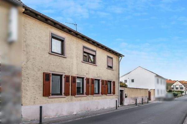 Haus - Straßenansicht