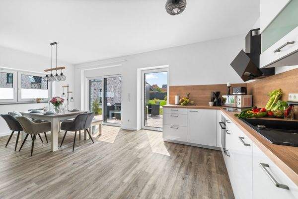 Küchen- und Essbereich