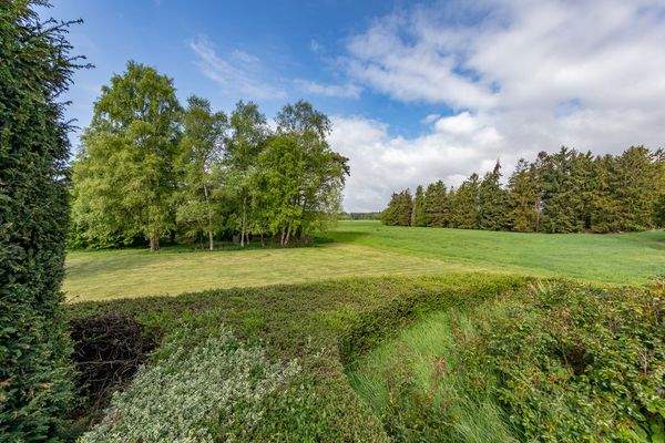 Garten mit Weitblick – hie- endet der Tag im Grünen