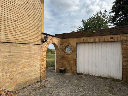 Außenansicht I Garage