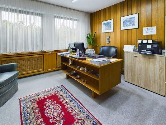 Büro -1-