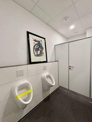 WC-Anlagen Hauptgebäude