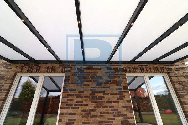 Terrasse mit Beleuchtung