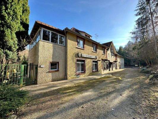 Frontansicht Gebäude