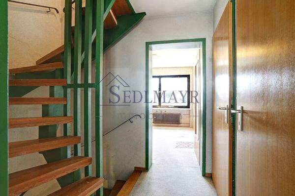 Ansicht OG Flur und Treppe