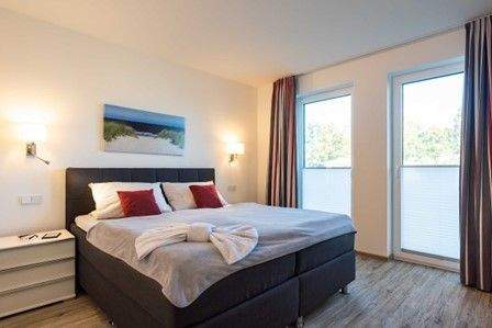 Schlafzimmer mit En-Suite Bad.jpg