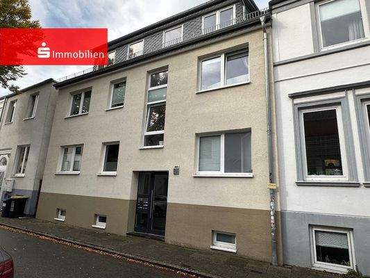 Straßenansicht des 6-Familienhauses in der Herrmannstraße