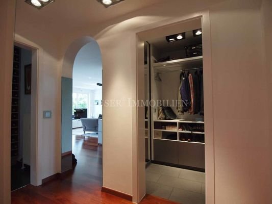Integrierte Garderobe