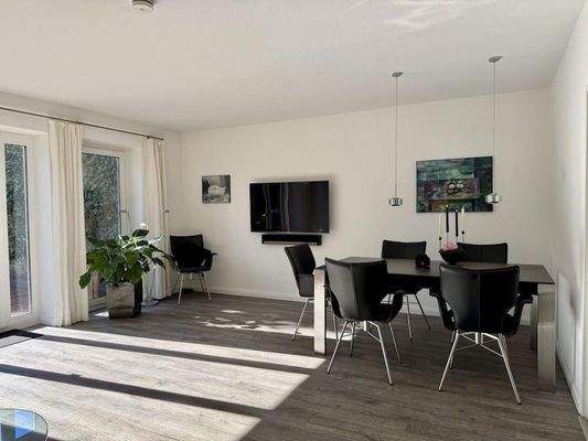Wohn-/Esszimmer