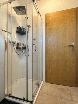 Duschbad im DG