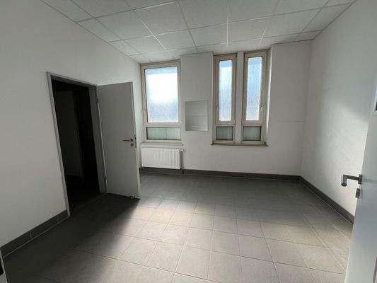 Vorraum-Umkleide Damen.jpg