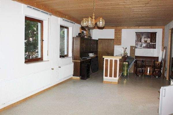 Schankraum Gebäude II.JPG