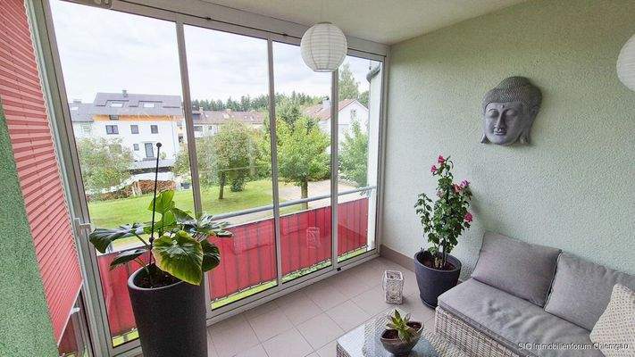 Glasfaltwand im geschlossenen Zustand 