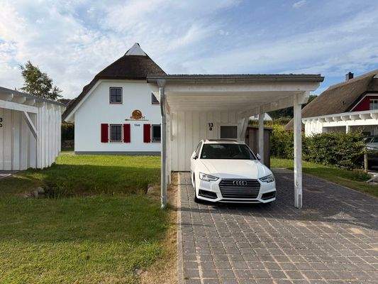 Haus und Carport