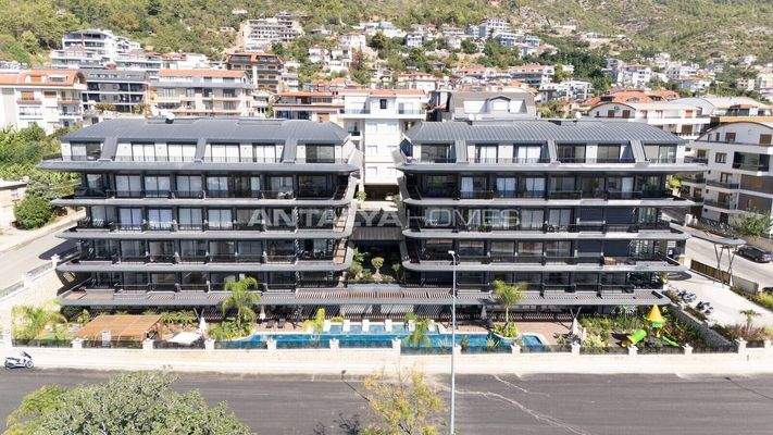 Properties within Walking Distance of Beach in Alanya