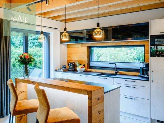 Küche mit hochwertiger Ausstattung