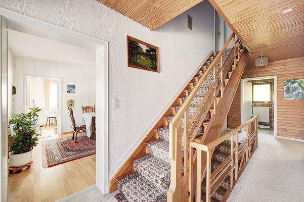 Treppenaufgang zum Dachgeschoss