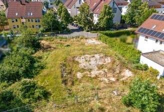 Erschlossenes und sonniges Baugrundstück