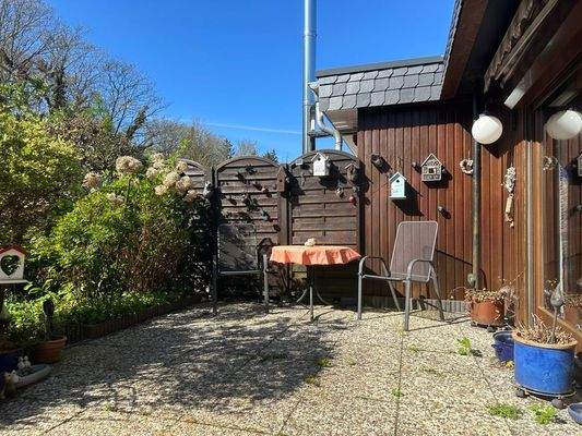 Terrasse - vom Wohnzimmer erreichbar